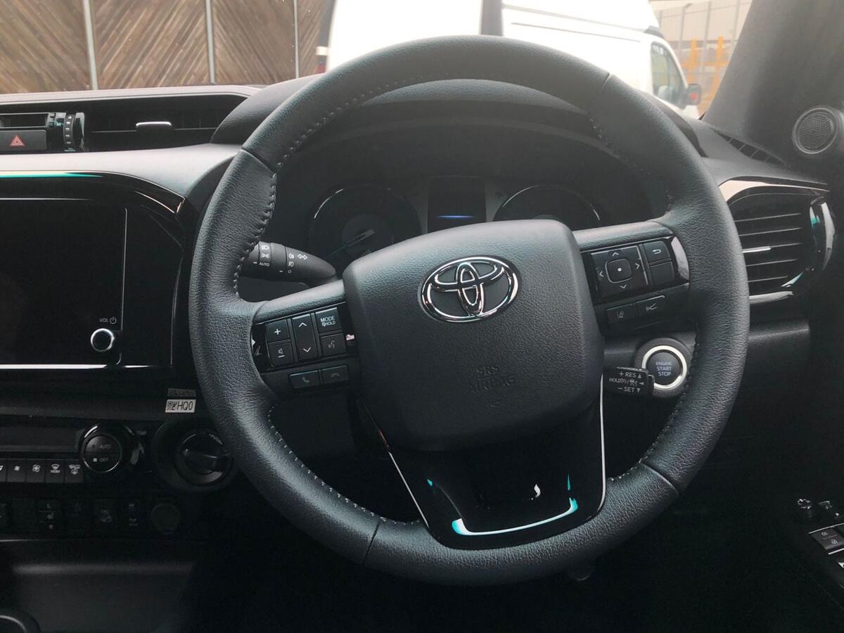 Used Toyota Hilux 2025 for sale - 77292979: Photo 19
