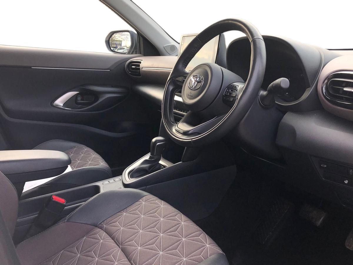 Used Toyota Yaris Cross 2024 for sale - 78059344: Photo 12