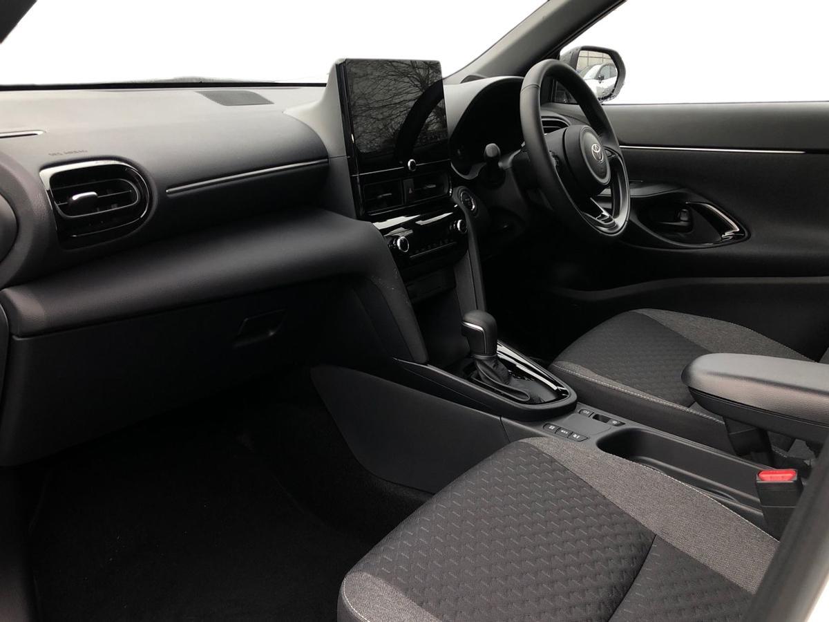 Used Toyota Yaris Cross 2026 for sale - 77315838: Photo 15