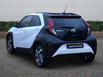 Used Toyota Aygo X 2024 for sale - 76800760: Photo