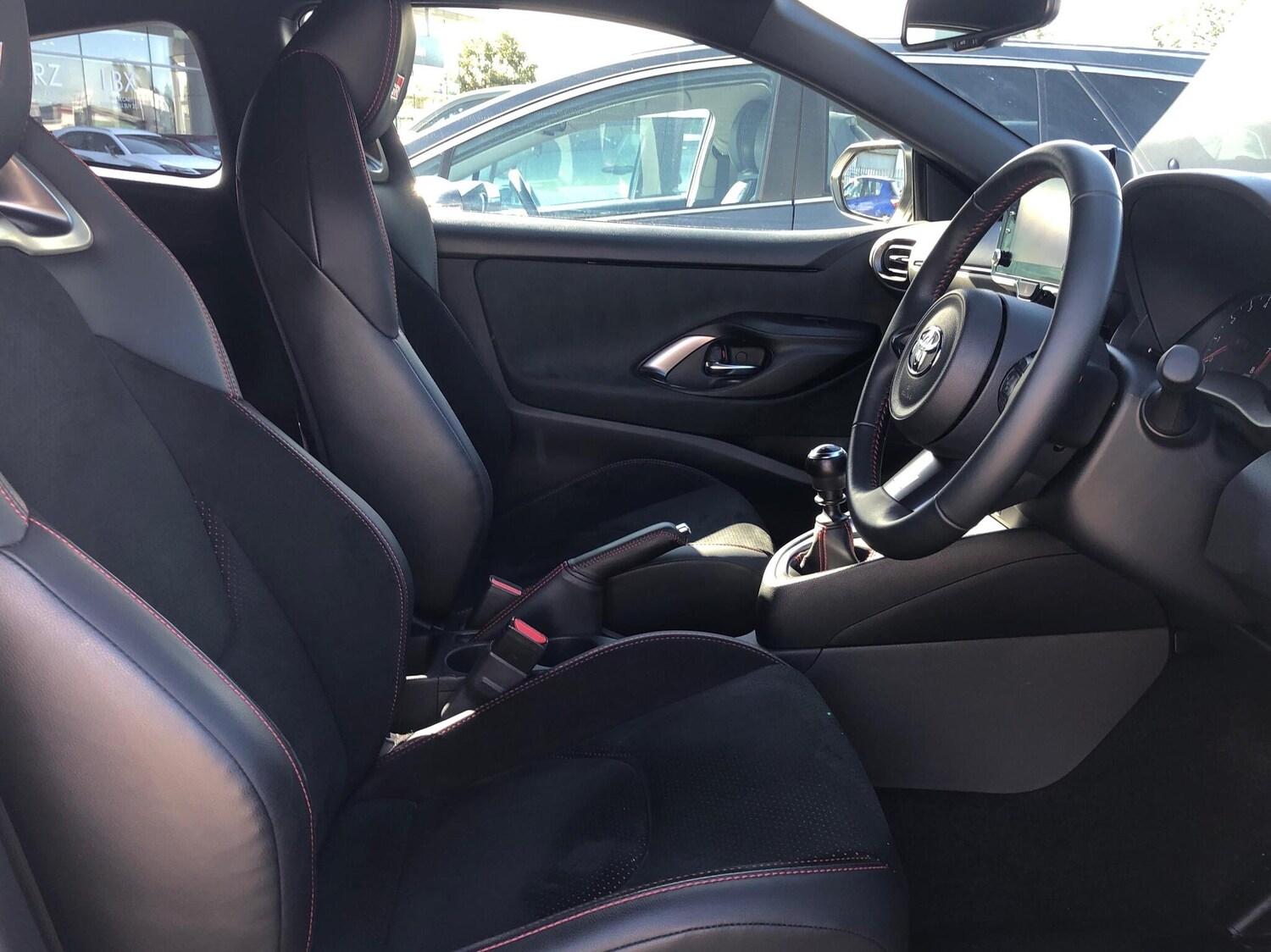 Used Toyota Yaris 2022 for sale - 76061641: Photo 11