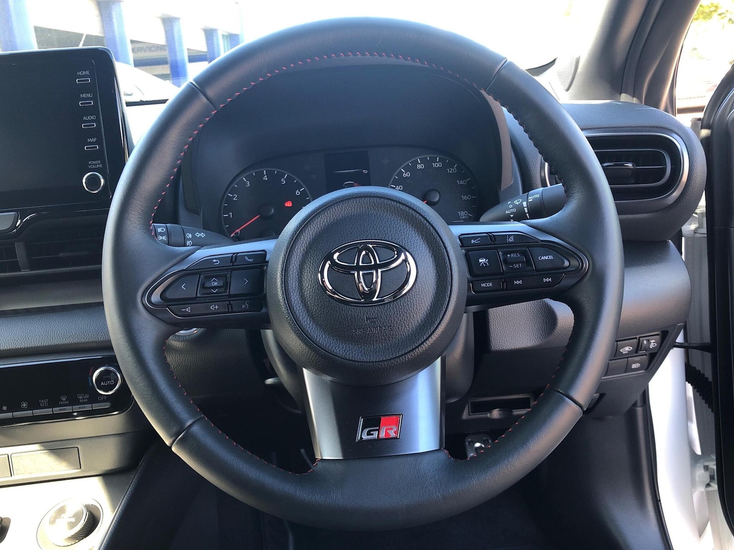 Used Toyota Yaris 2022 for sale - 76061641: Photo 6