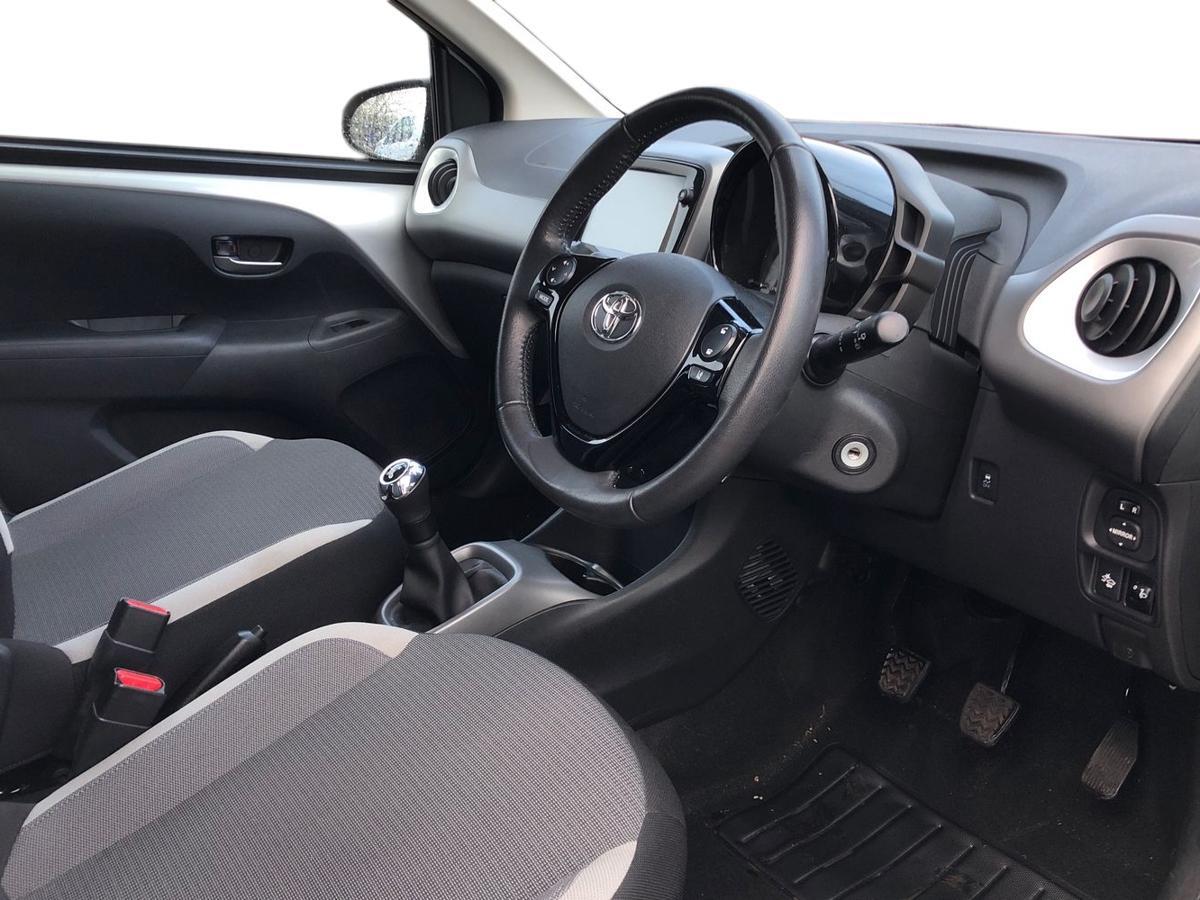 Used Toyota AYGO 2021 for sale - 77280614: Photo 12