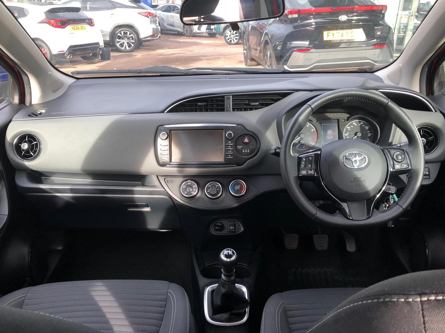 Used Toyota Yaris 2020 for sale - 77013379: Photo 9