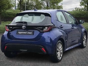 Used Toyota Yaris 2022 for sale - 76168404: Photo 2