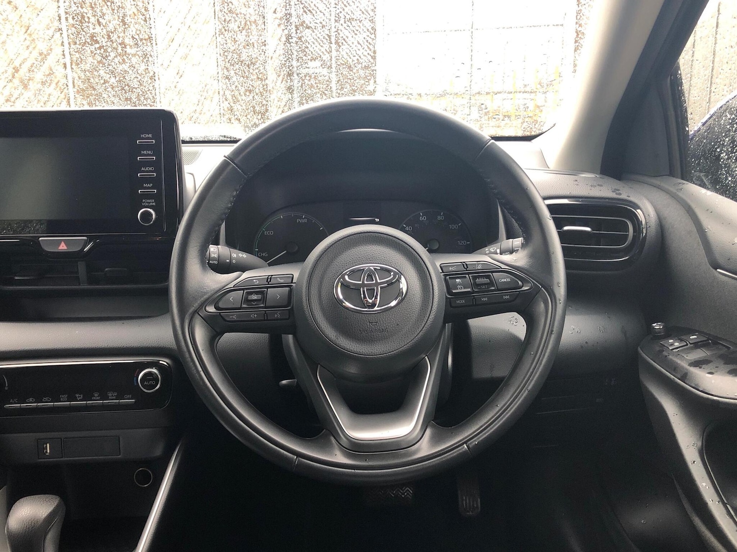 Used Toyota Yaris 2022 for sale - 76168404: Photo 8