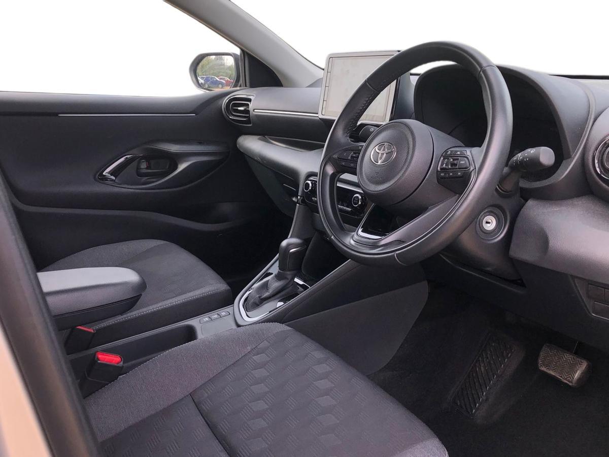 Used Toyota Yaris 2024 for sale - 78206396: Photo 12