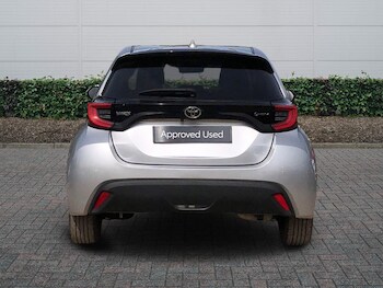 Used Toyota Yaris 2024 for sale - 78206396: Photo