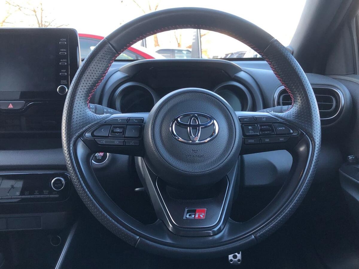 Used Toyota Yaris 2023 for sale - 77724973: Photo 15