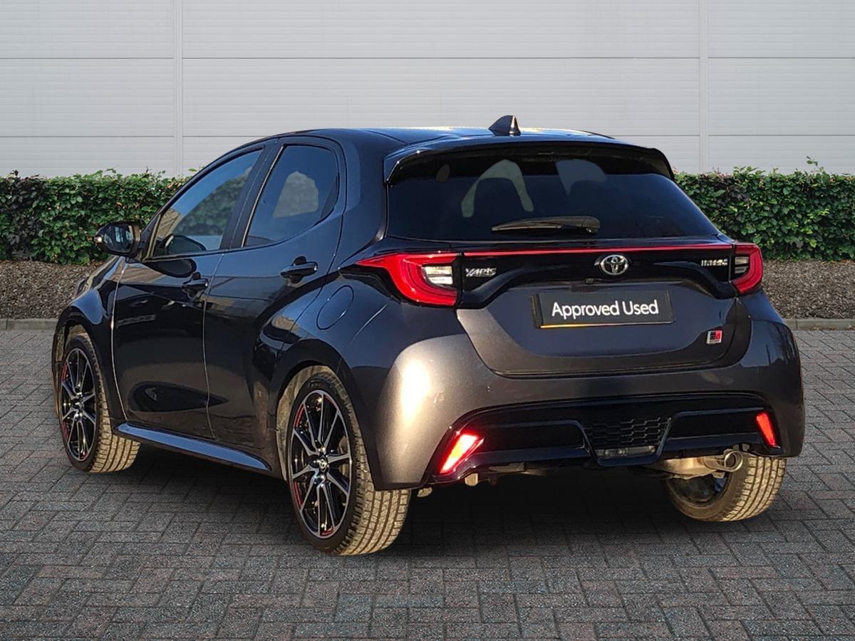 Used Toyota Yaris 2023 for sale - 77724973: Photo 2