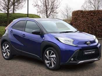 2023 (73) - 1.0 VVT-i Edge 5dr