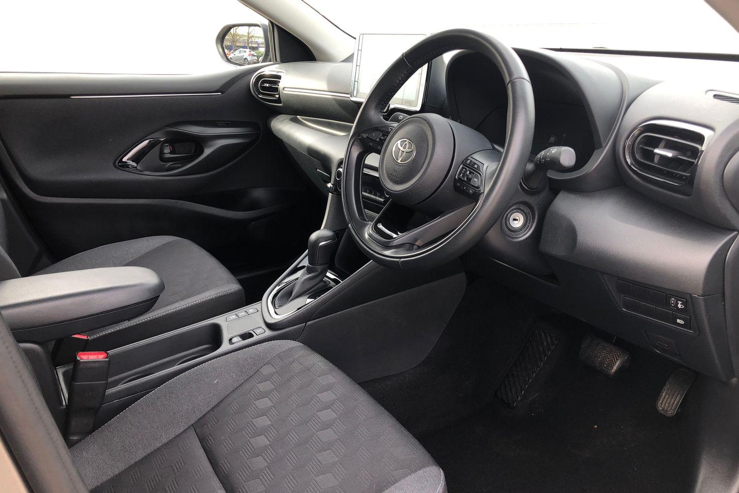 Used Toyota Yaris 2024 for sale - 77884848: Photo 12