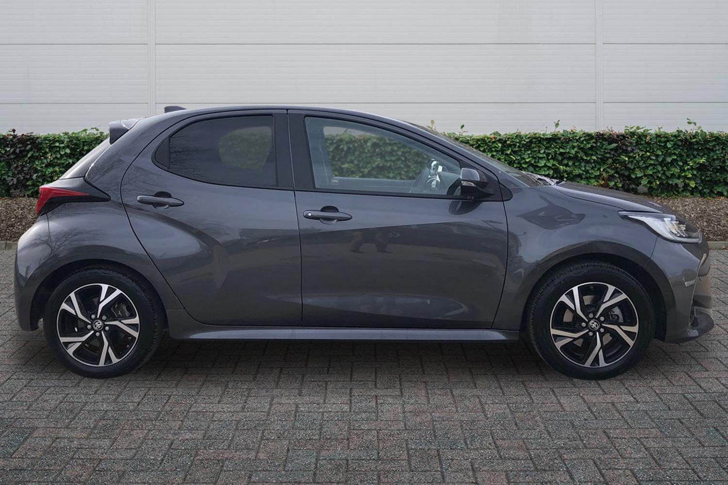 Used Toyota Yaris 2024 for sale - 77884848: Photo 5