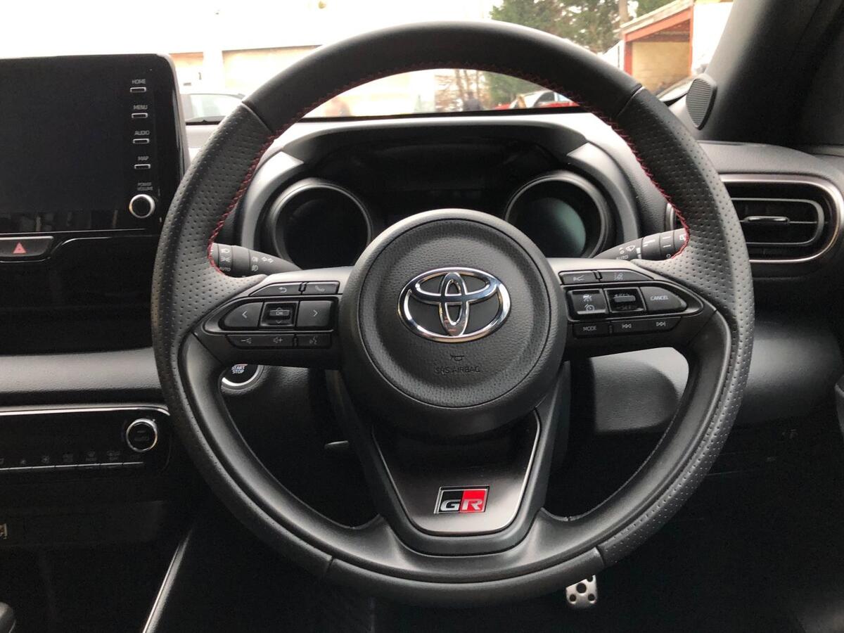 Used Toyota Yaris 2023 for sale - 77627105: Photo 10