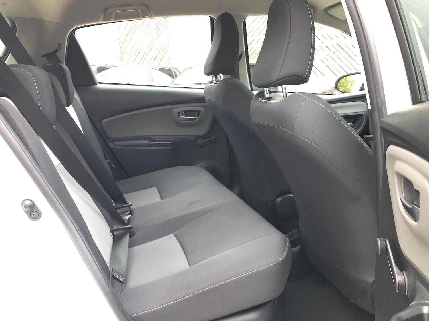 Used Toyota Yaris 2019 for sale - 76551806: Photo 18