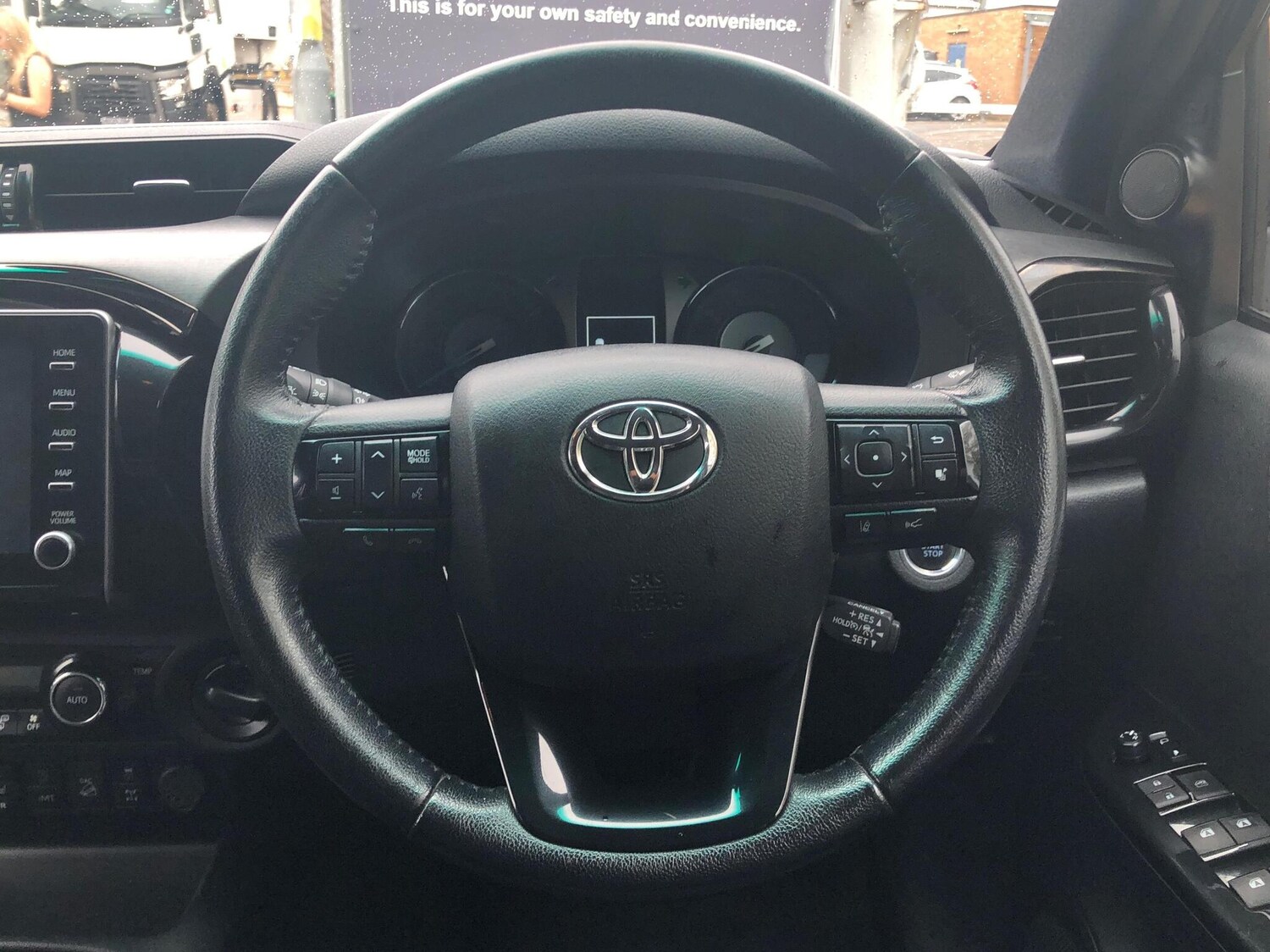 Used Toyota Hilux 2021 for sale - 76043967: Photo 8