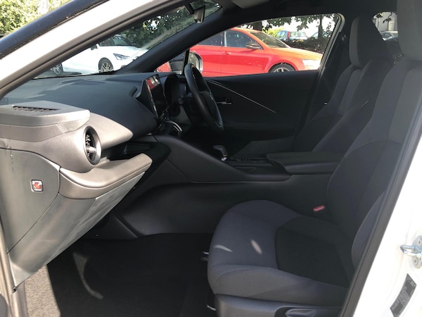 Used Toyota C-HR 2024 for sale - 75659590: Photo 17