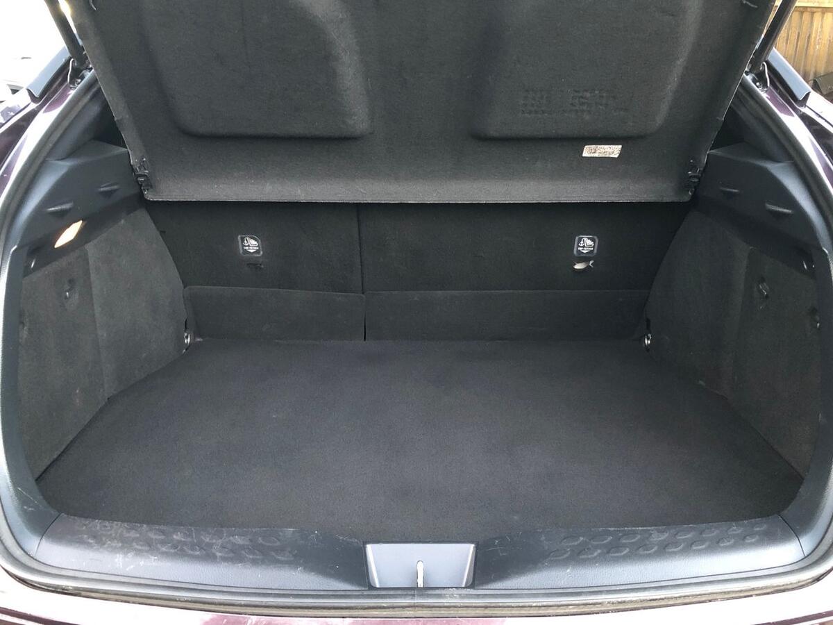 Used Toyota C-HR 2023 for sale - 76937258: Photo 13