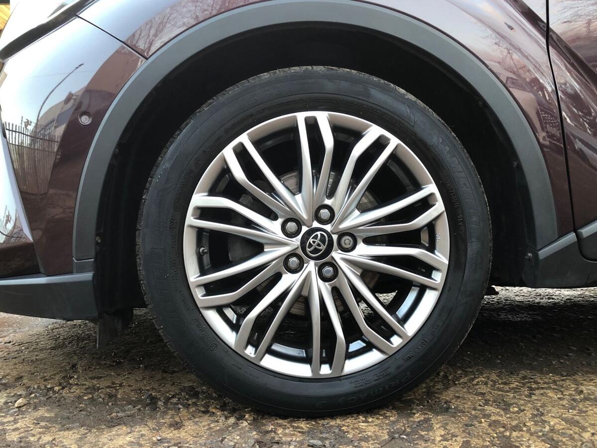 Used Toyota C-HR 2023 for sale - 76937258: Photo 15