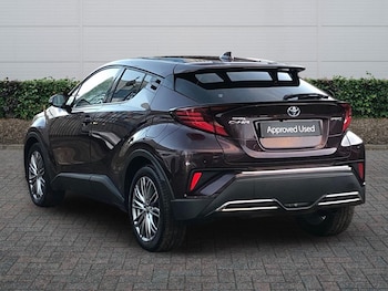 Used Toyota C-HR 2023 for sale - 76937258: Photo