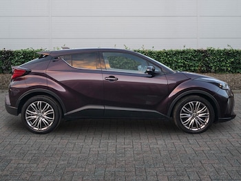 Used Toyota C-HR 2023 for sale - 76937258: Photo