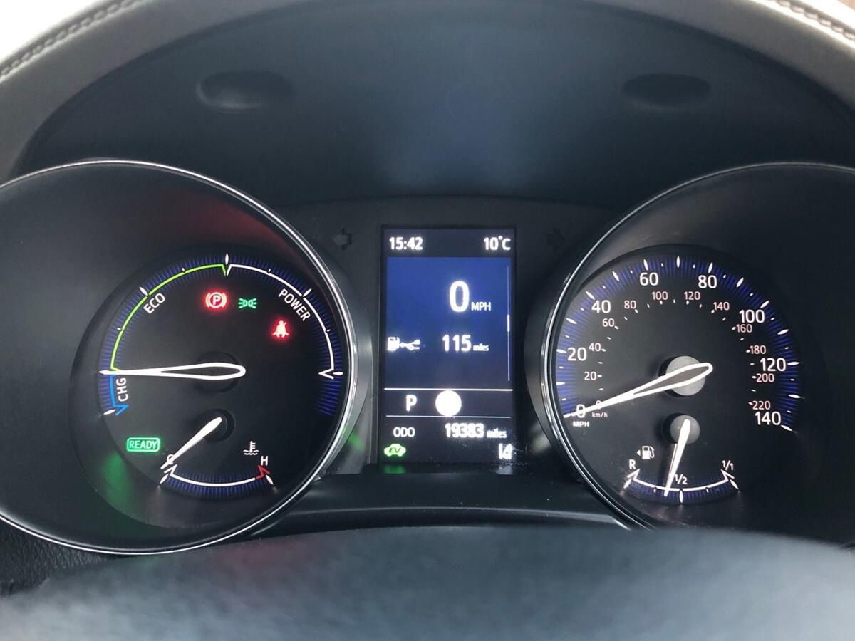 Used Toyota C-HR 2023 for sale - 76937258: Photo 7