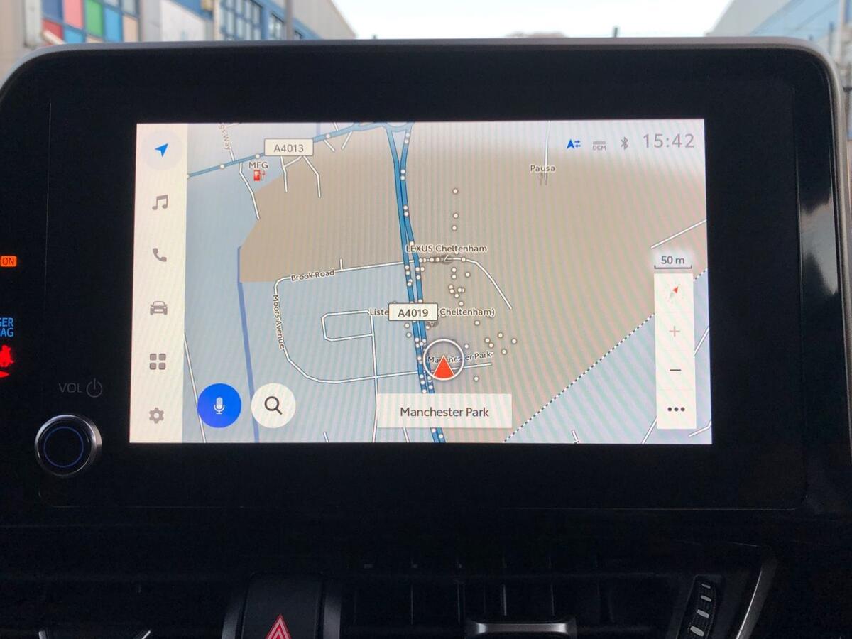 Used Toyota C-HR 2023 for sale - 76937258: Photo 9