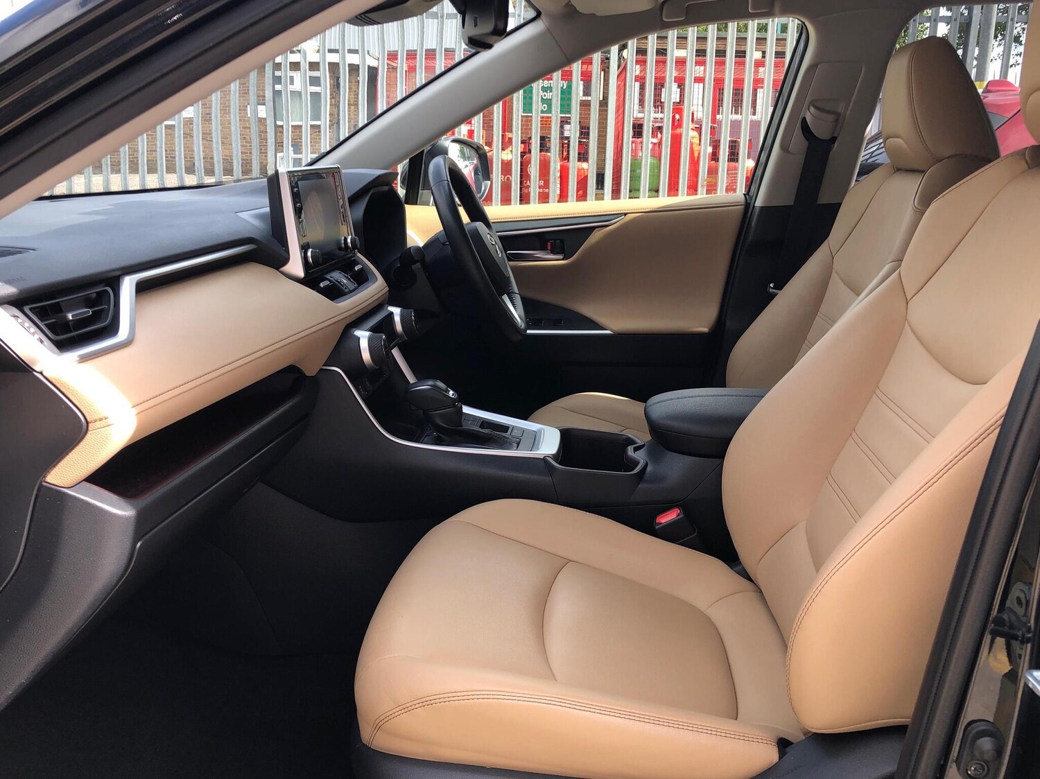 Used Toyota RAV4 2022 for sale - 76061650: Photo 17