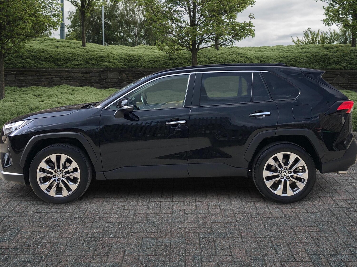 Used Toyota RAV4 2022 for sale - 76061650: Photo 7