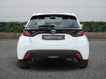 Used Toyota Yaris 2023 for sale - 79633296: Photo