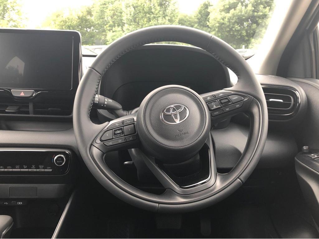 Used Toyota Yaris 2025 for sale - 76228852: Photo 13