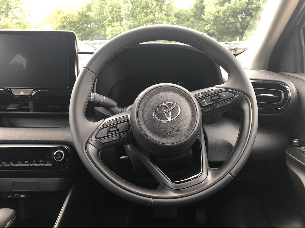 Used Toyota Yaris 2025 for sale - 76228852: Photo 14