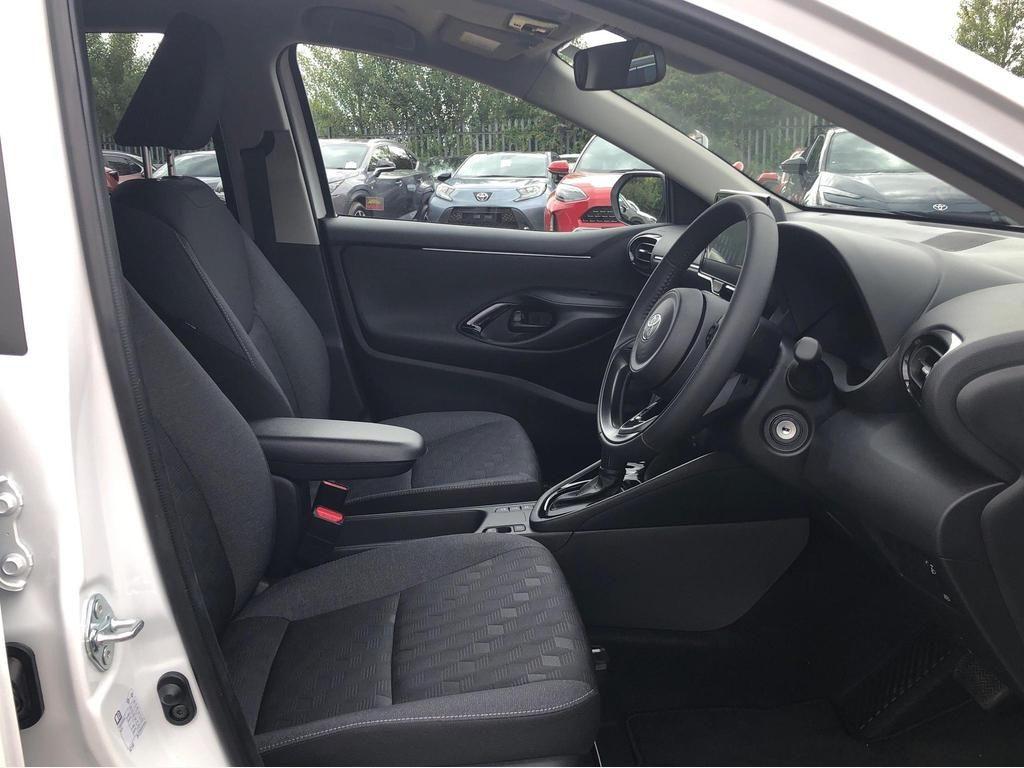 Used Toyota Yaris 2025 for sale - 76228852: Photo 19