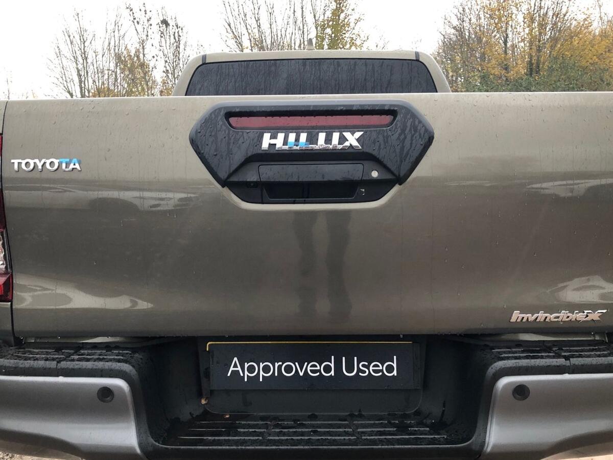 Used Toyota Hilux 2025 for sale - 76937219: Photo 10