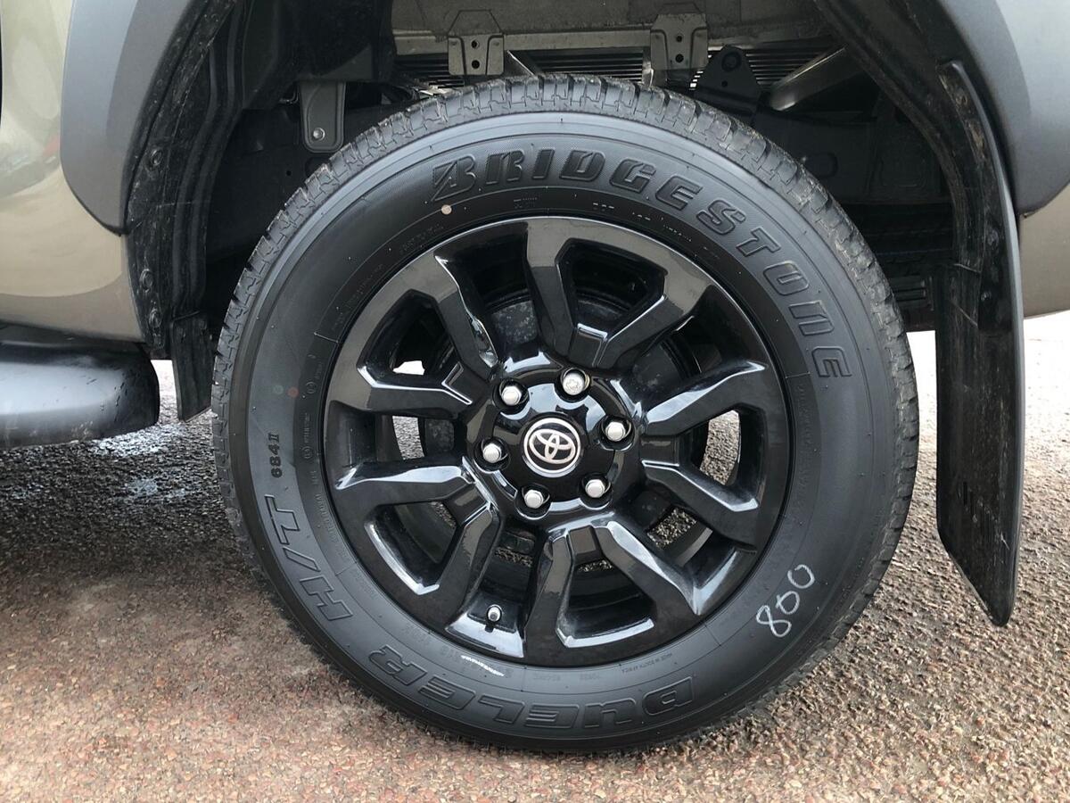 Used Toyota Hilux 2025 for sale - 76937219: Photo 19