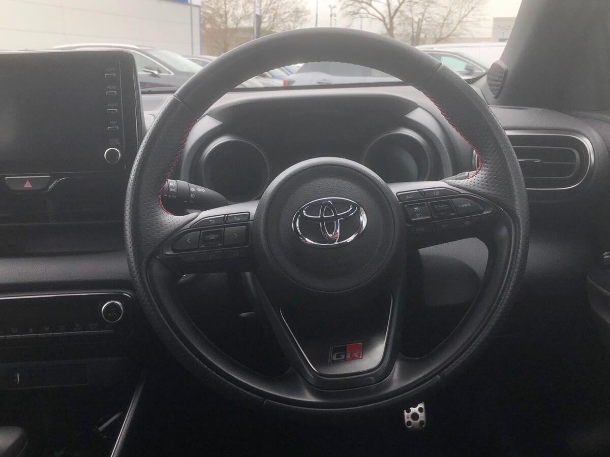 Used Toyota Yaris 2023 for sale - 77971352: Photo 15