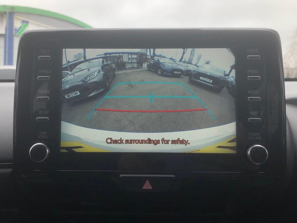 Used Toyota Yaris 2023 for sale - 77971352: Photo 19