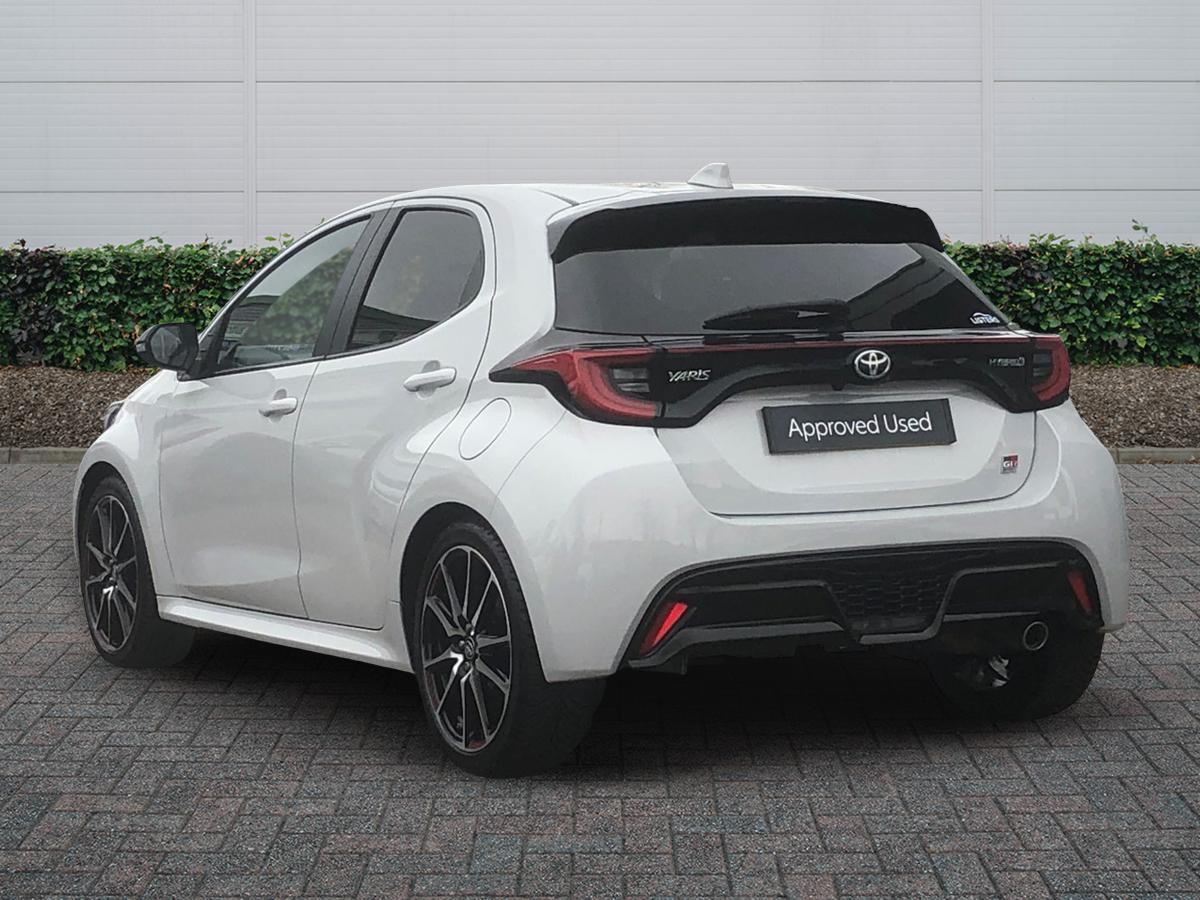 Used Toyota Yaris 2023 for sale - 77971352: Photo 2