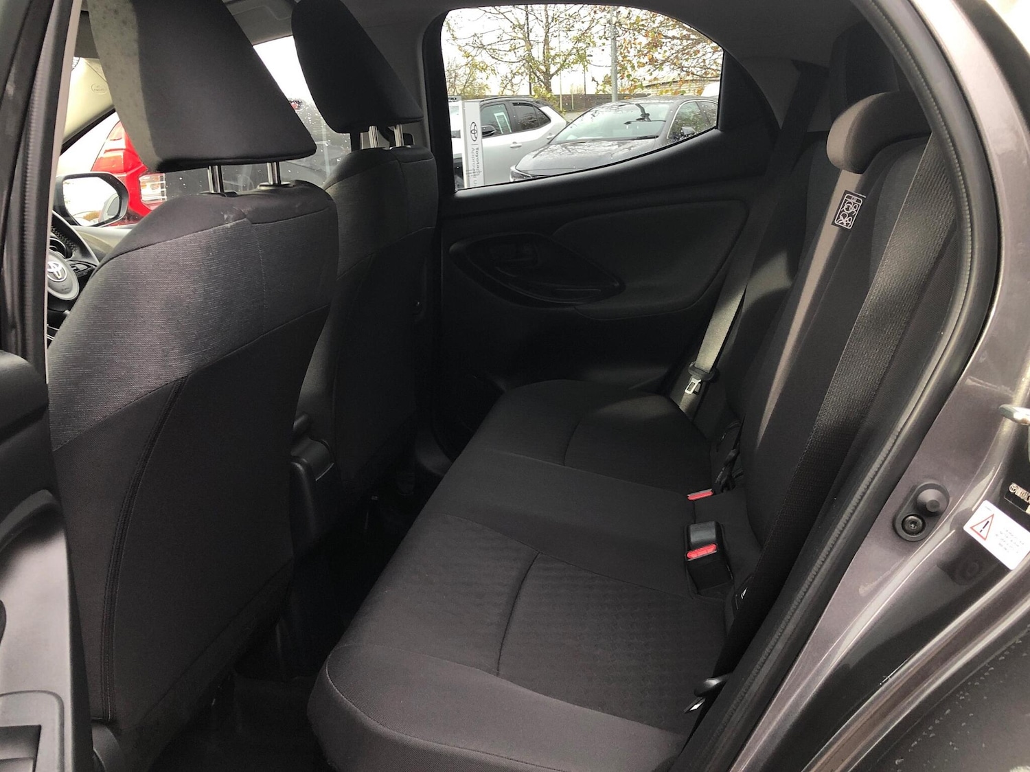 Used Toyota Yaris 2022 for sale - 76551838: Photo 12