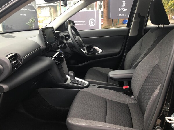 Used Toyota Yaris 2023 for sale - 76154342: Photo 10