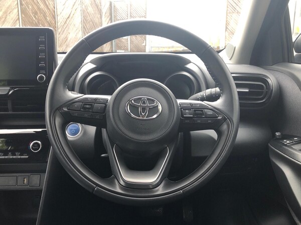 Used Toyota Yaris 2023 for sale - 76154342: Photo 8