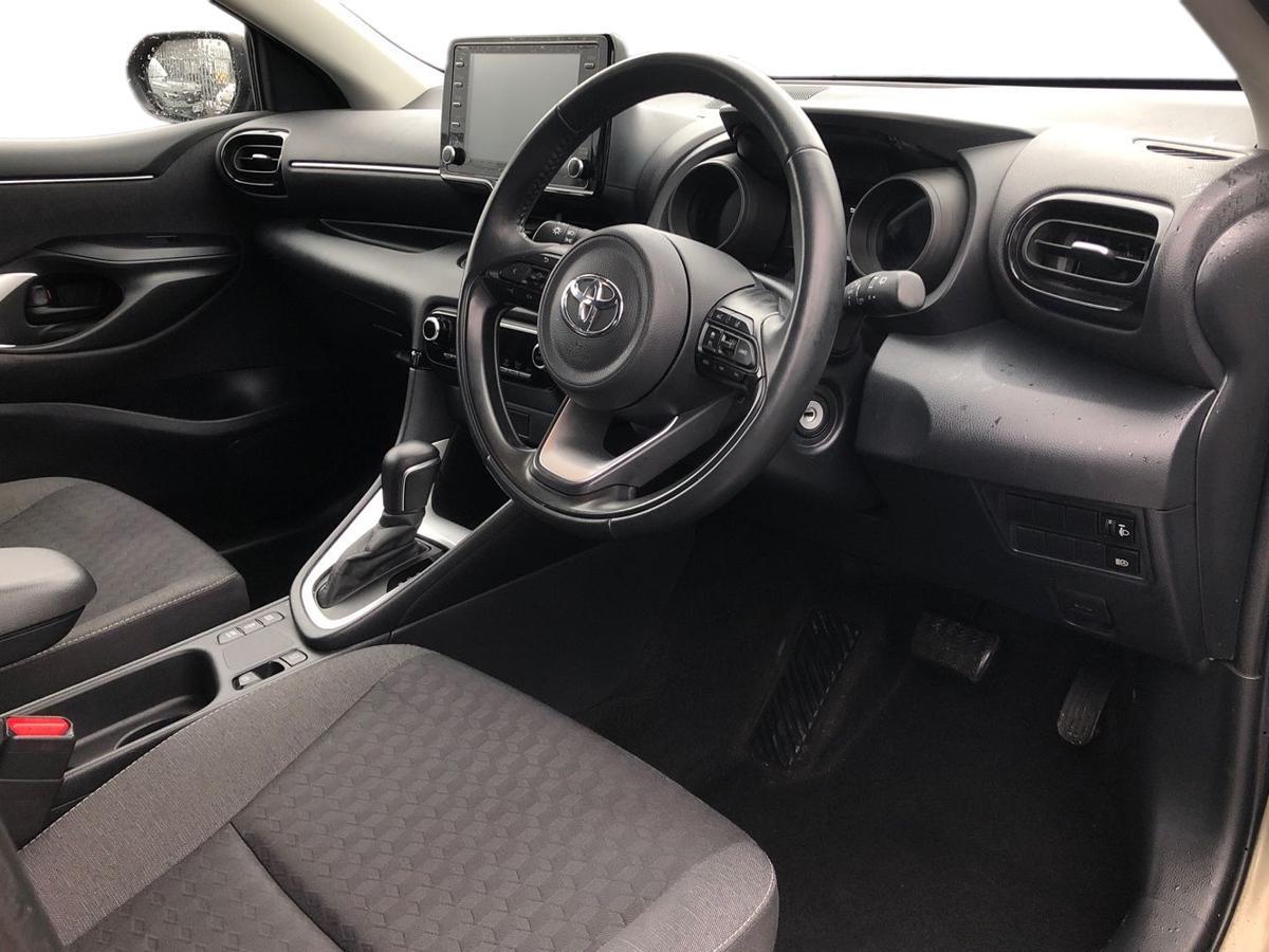 Used Toyota Yaris 2022 for sale - 77013405: Photo 10