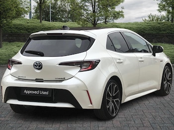 Used Toyota Corolla 2021 for sale - 76154354: Photo 2