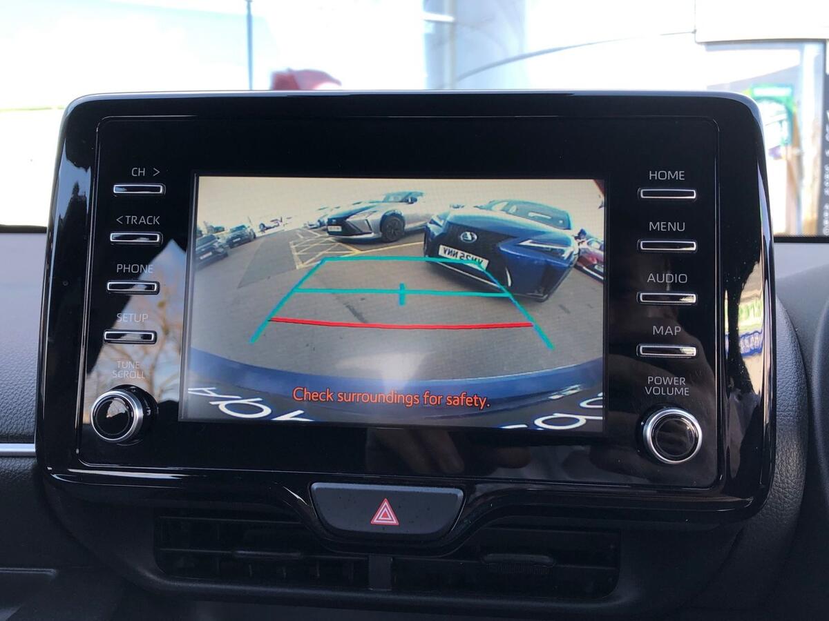 Used Toyota Yaris 2022 for sale - 77926906: Photo 17