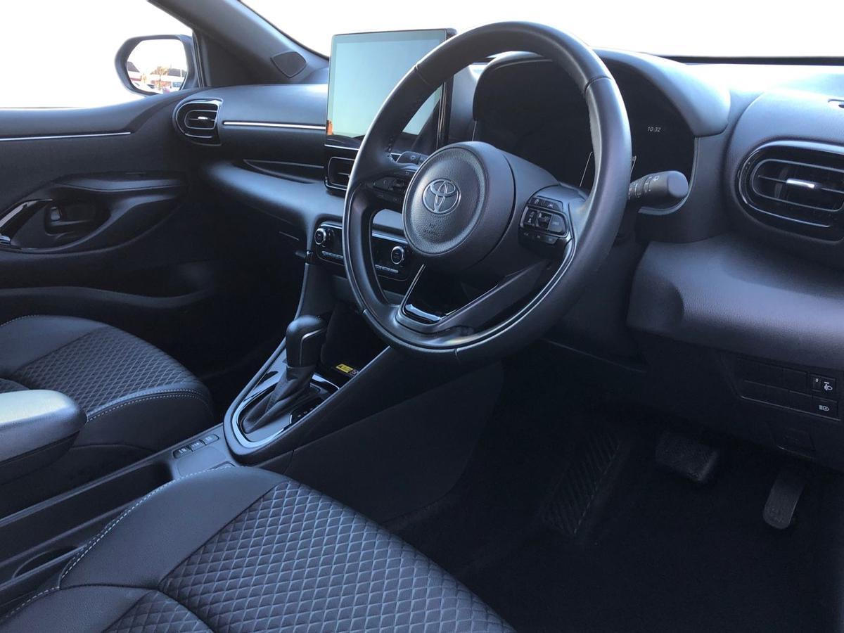 Used Toyota Yaris 2024 for sale - 76800603: Photo 12