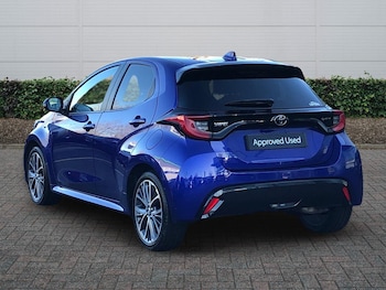 Used Toyota Yaris 2024 for sale - 76800603: Photo