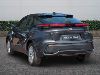 Used Toyota C-HR 2025 for sale - 79260083: Photo