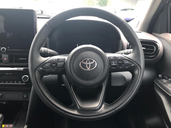 Used Toyota Yaris Cross 2024 for sale - 76271537: Photo 8