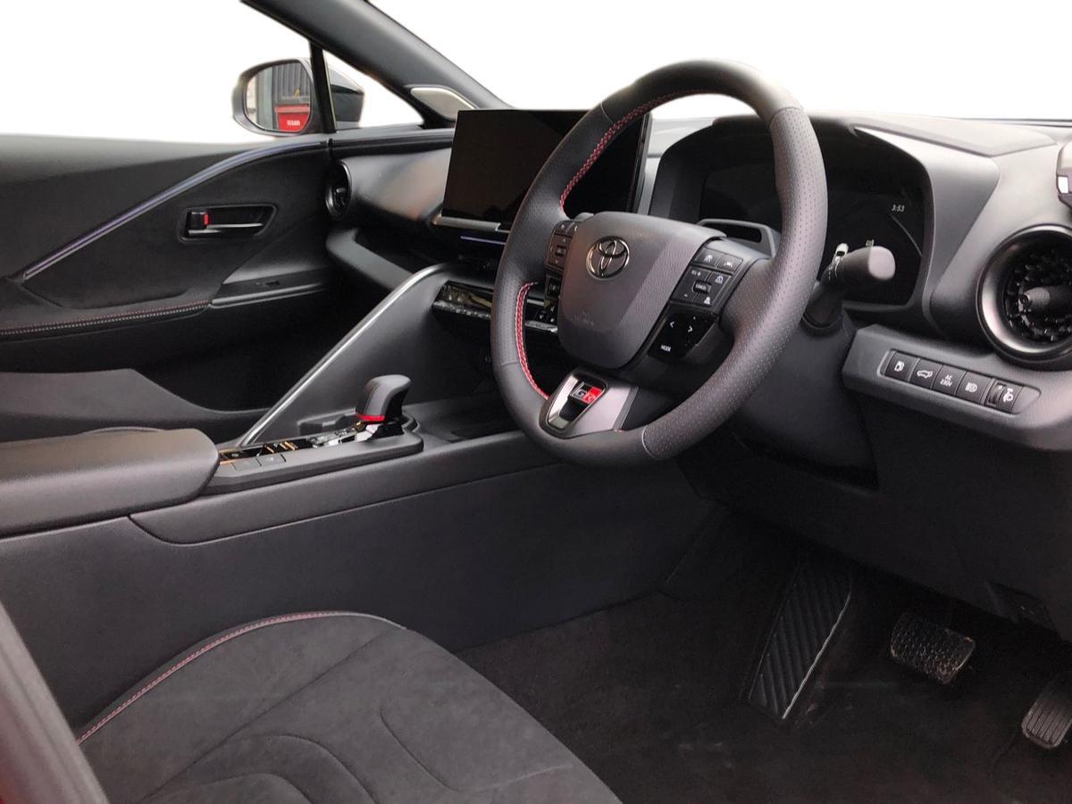 Used Toyota C-HR 2026 for sale - 78049107: Photo 12