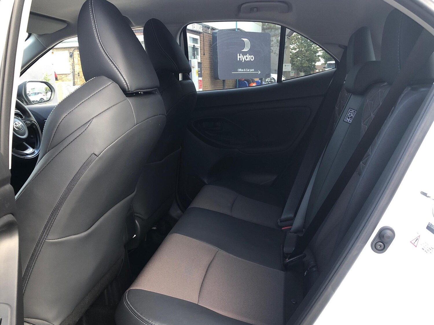 Used Toyota Yaris 2023 for sale - 76073830: Photo 12